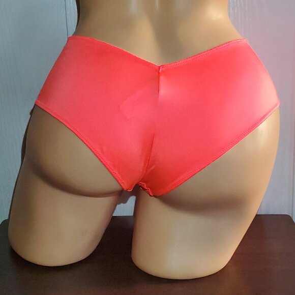Victoria's Secret Cheeky Panties. New with Tags Size Large. - Picture 2 of 3